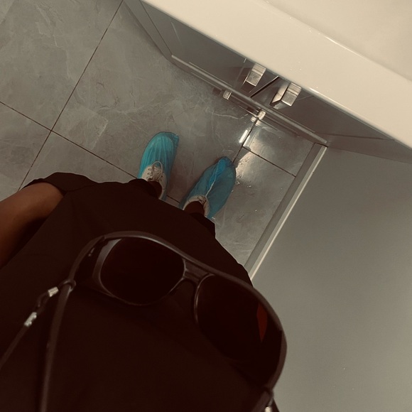 Meet your Posher - Picture 5 of 6